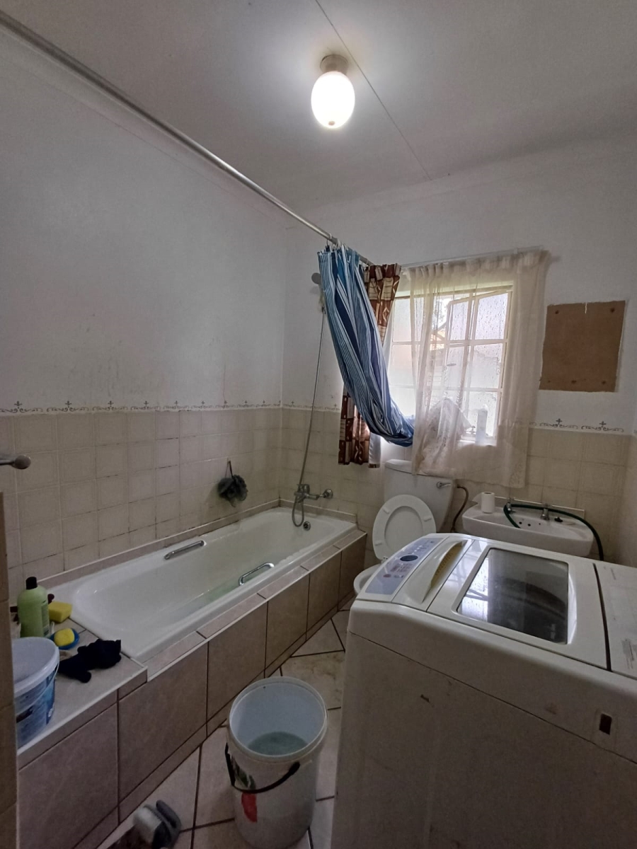 3 Bedroom Property for Sale in Ifafi North West